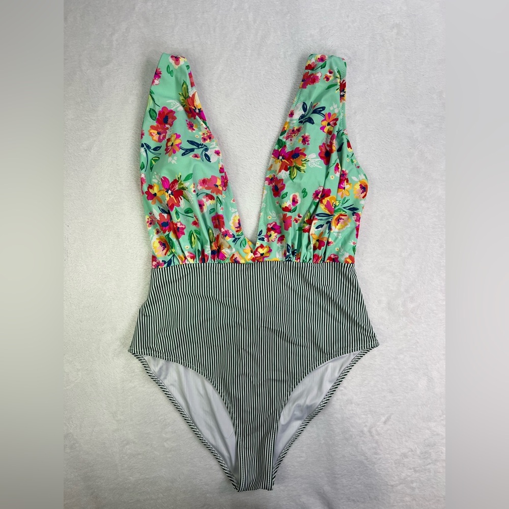 Cupshe One Piece Swimsuit Plunge Floral Stripes Size XXL